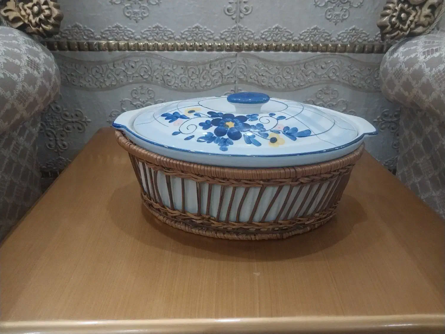 سوفله خوری چینی اصل،   ساخت سنگاپور|ظروف سرو و پذیرایی|شیراز, گل سرخ|دیوار