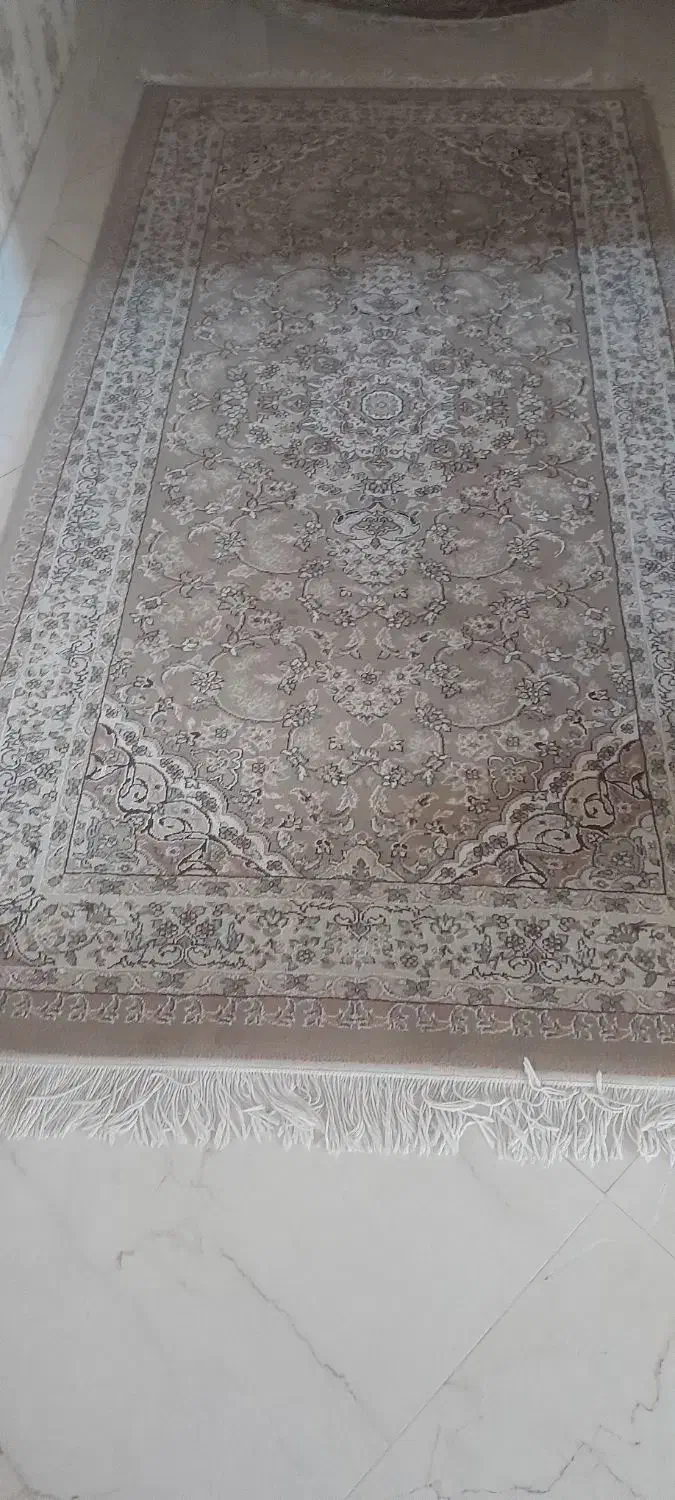 سه تخته فرش|فرش|کرج, اصفهانی‌ها|دیوار