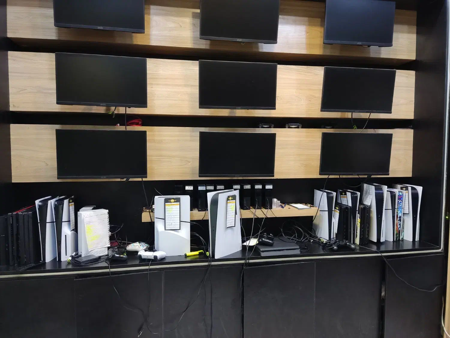 کپی خور فایو ps5 9.60 کپی خور ps4 12.52|کنسول، بازی ویدئویی و آنلاین|مشهد, کوه سنگی|دیوار