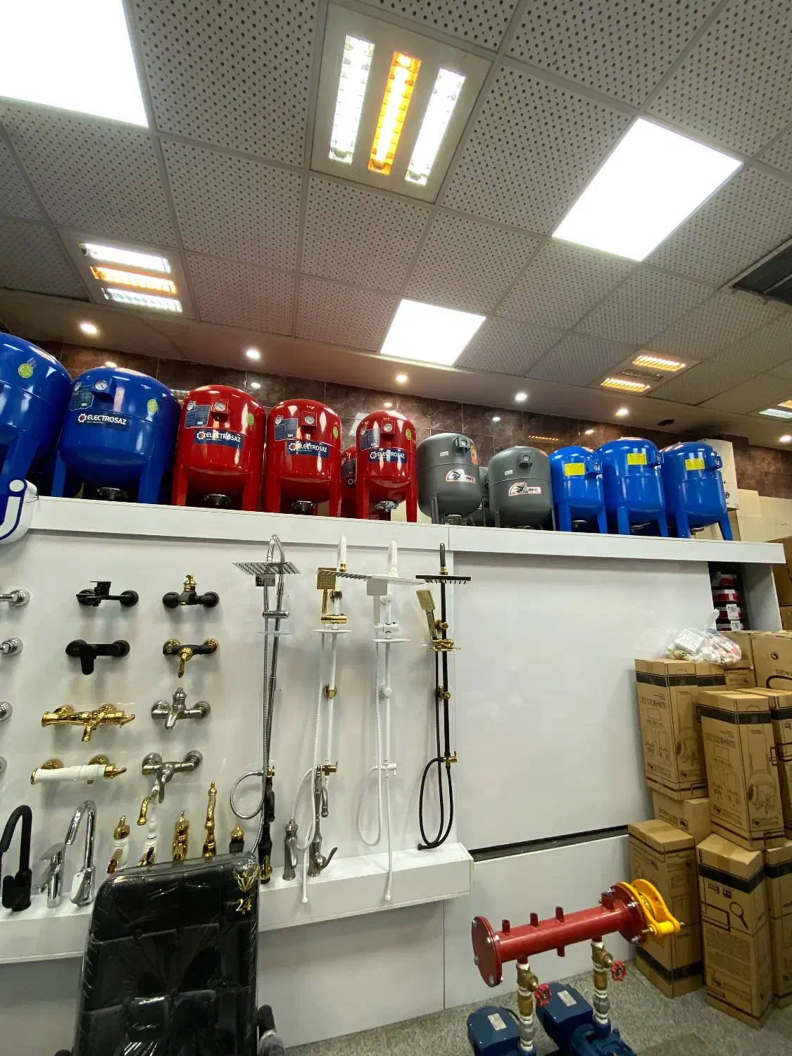 پمپ اب منبع اب مخزن|مصالح و تجهیزات ساختمان|تهران, پرستار|دیوار