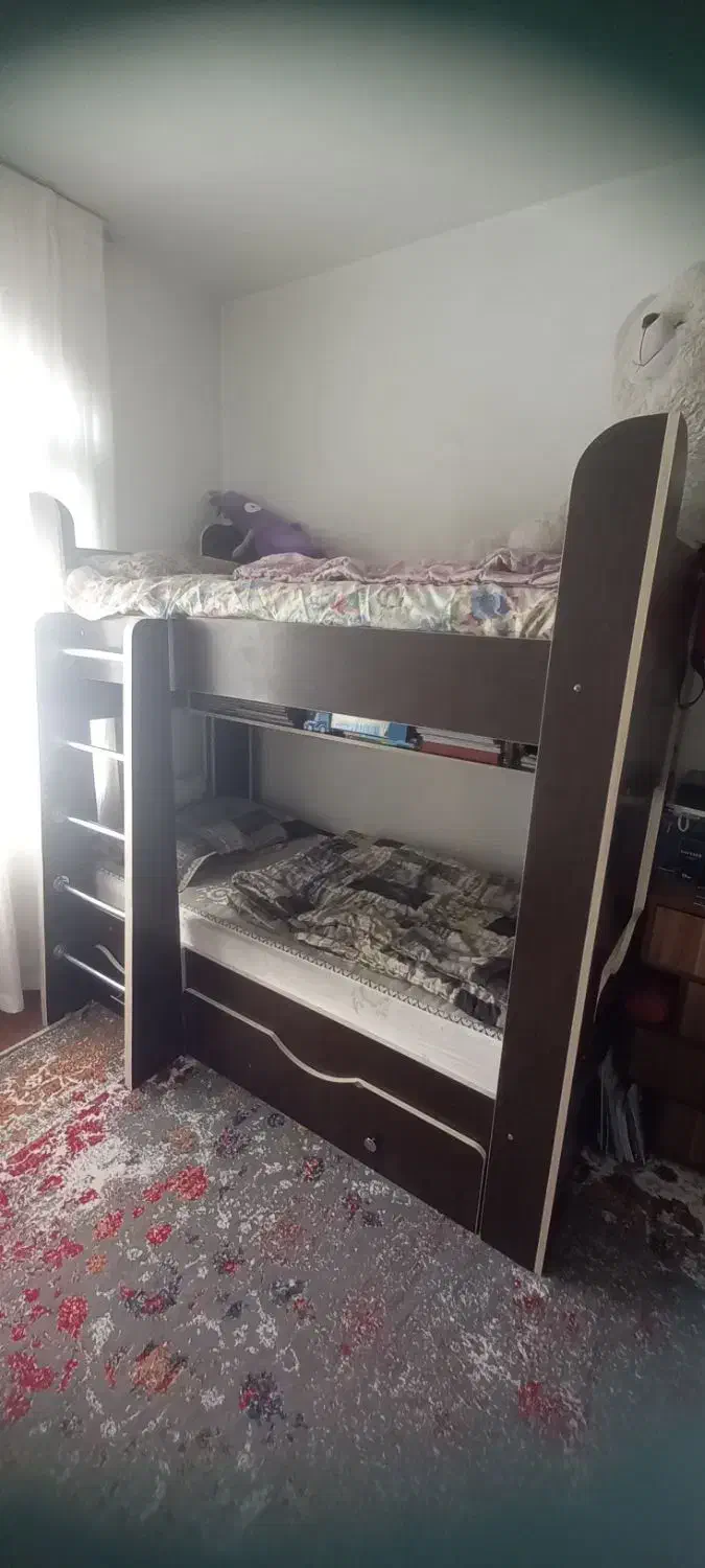 تخت دو طبقه نوجوان کاملا سالم همراه با کتابخانه|تخت و سرویس خواب|تهران, جمال‌زاده|دیوار