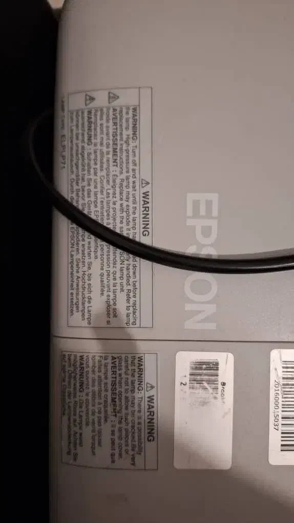 پروژکتور Epson|تلویزیون و پروژکتور|تهران, دریاچه شهدای خلیج فارس|دیوار