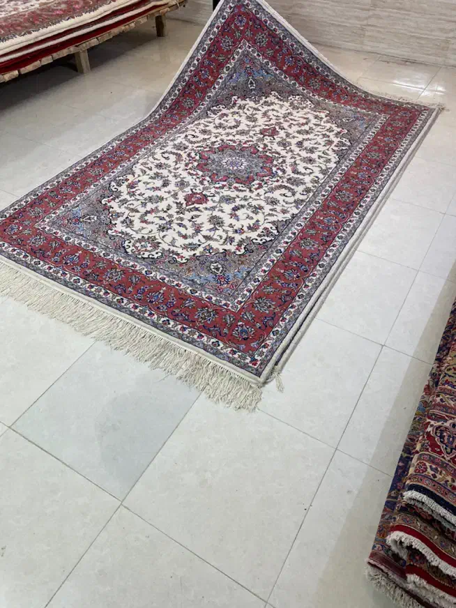 جفت ۶ متری اردکان نوواکبند کرم ومسی|فرش|همدان, |دیوار