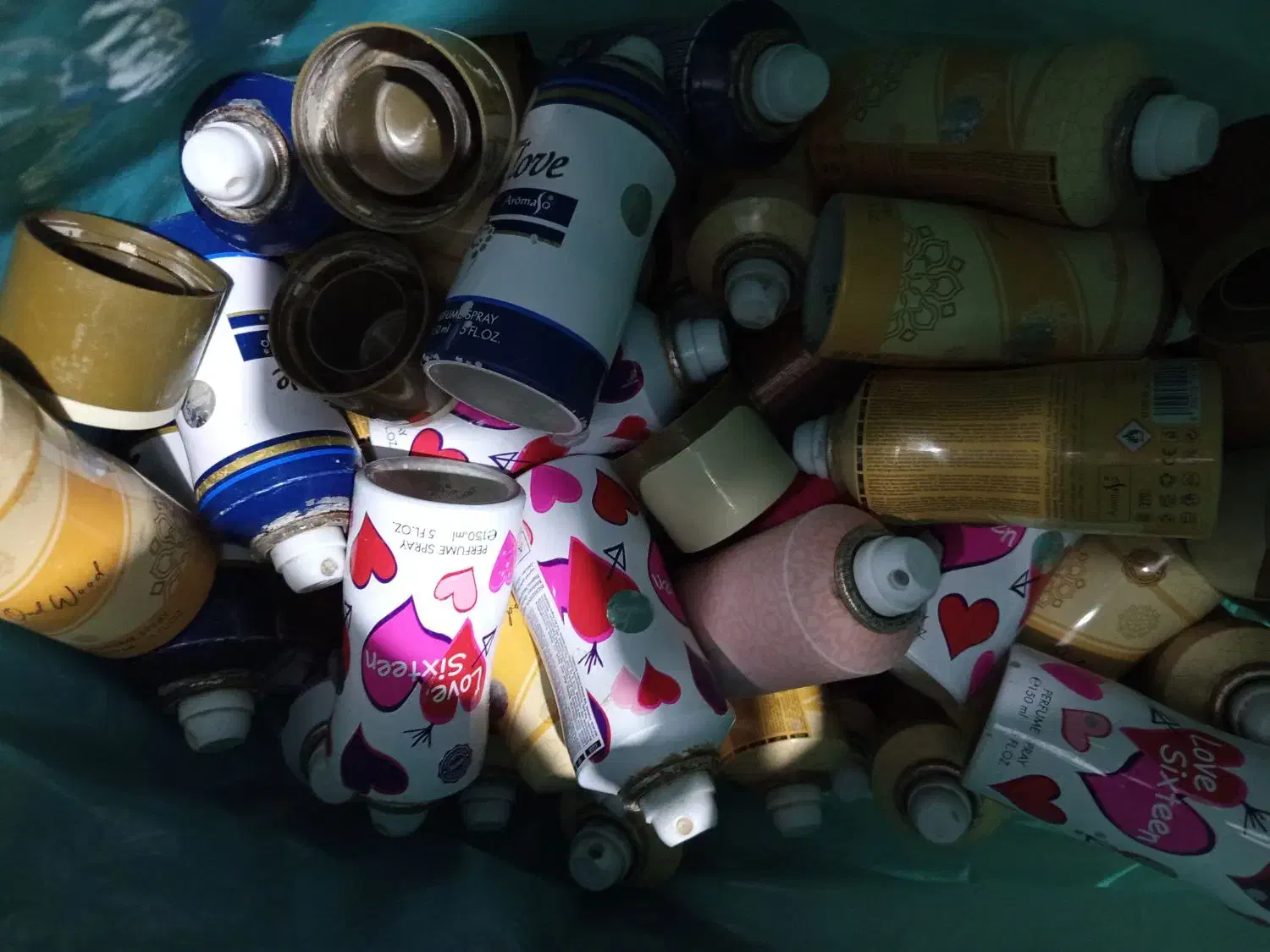 اسپری خارجی بدون کارتون|حراج|بندر گناوه, |دیوار