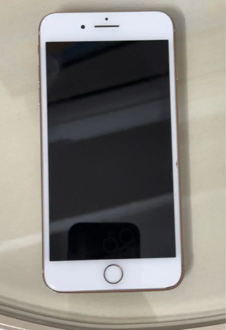 آیفون ۸پلاس|موبایل|قم, سراجه (۱۵ خرداد)|دیوار