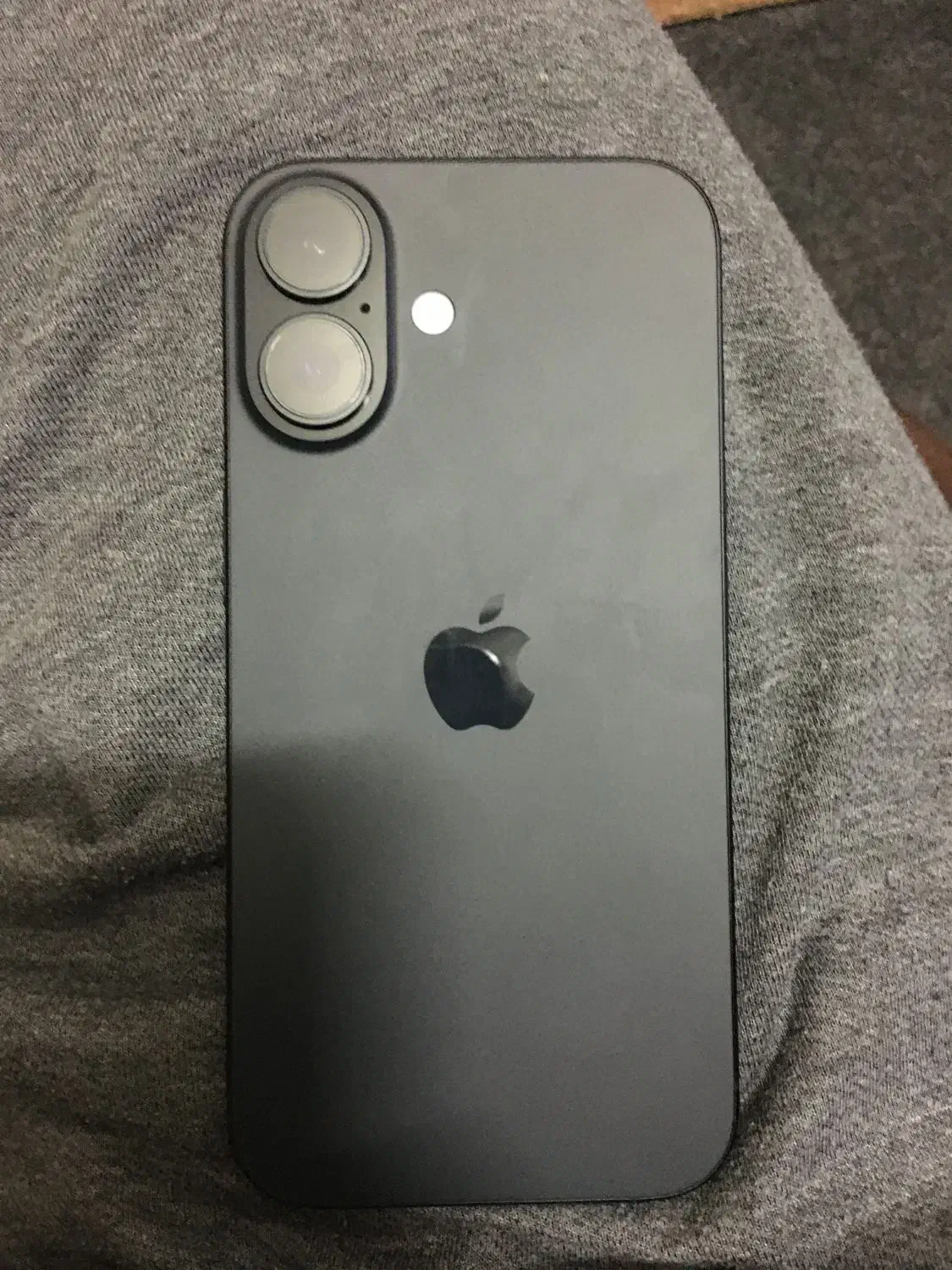 ایفون ۱۶ نرمال رنگ مشکی|موبایل|زاهدان, |دیوار