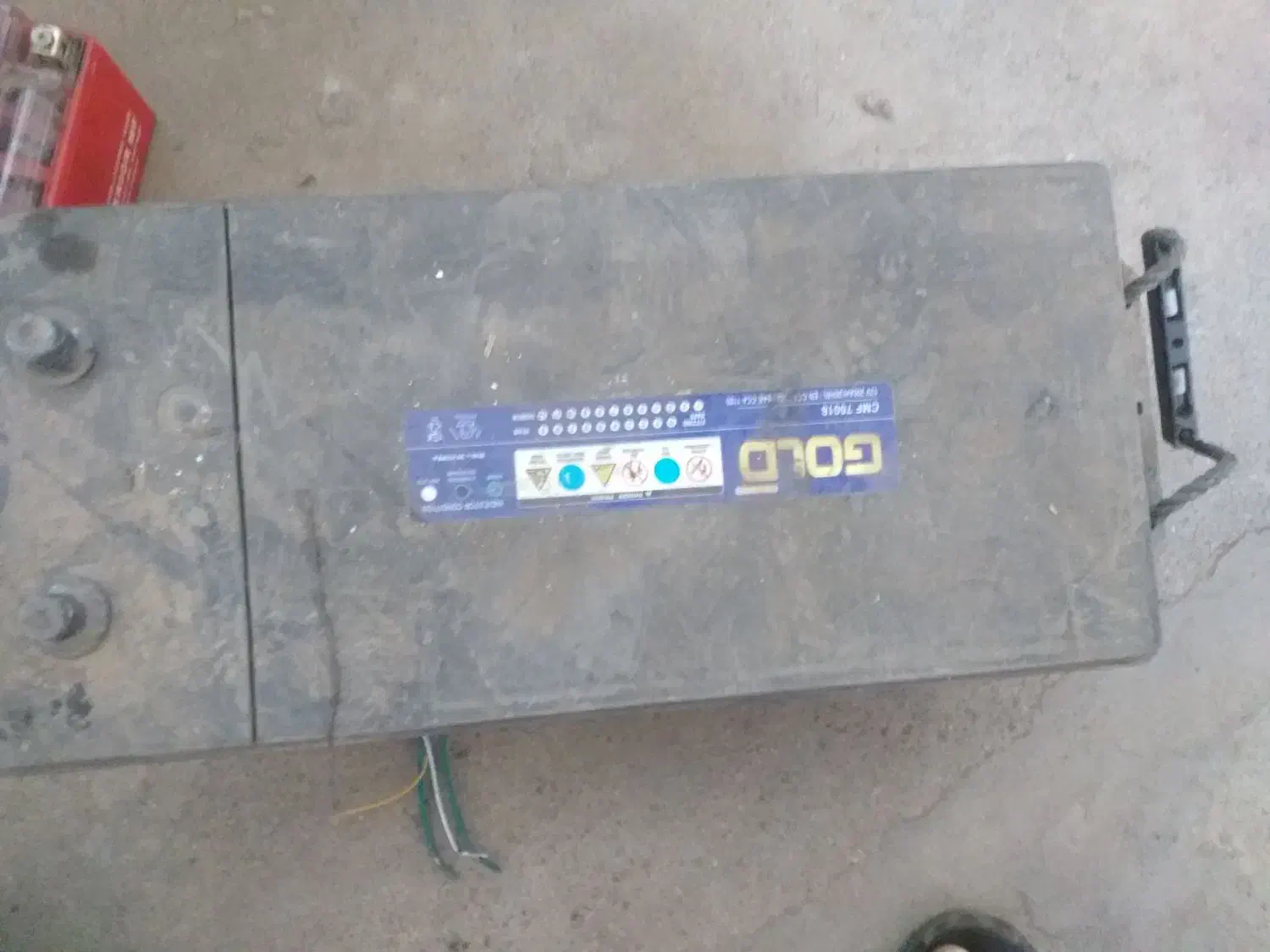 باطری  دسته دوم ۱۲۰،۱۵۰،۲۰۰و۰۰امپر،برق خودرو غفاری|خدمات موتور و ماشین|یزد, |دیوار