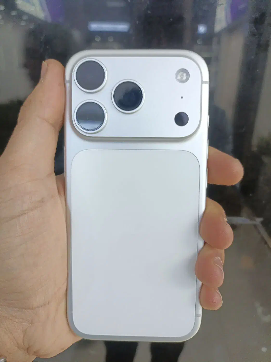 طلا بیار 17pro ببر|موبایل|اصفهان, گلزار|دیوار