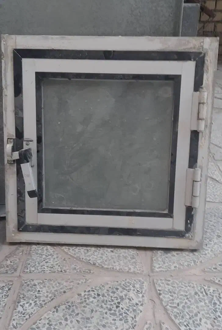 درب ورودی(هال) ساختمان و پنجره|مصالح و تجهیزات ساختمان|اقلید, |دیوار