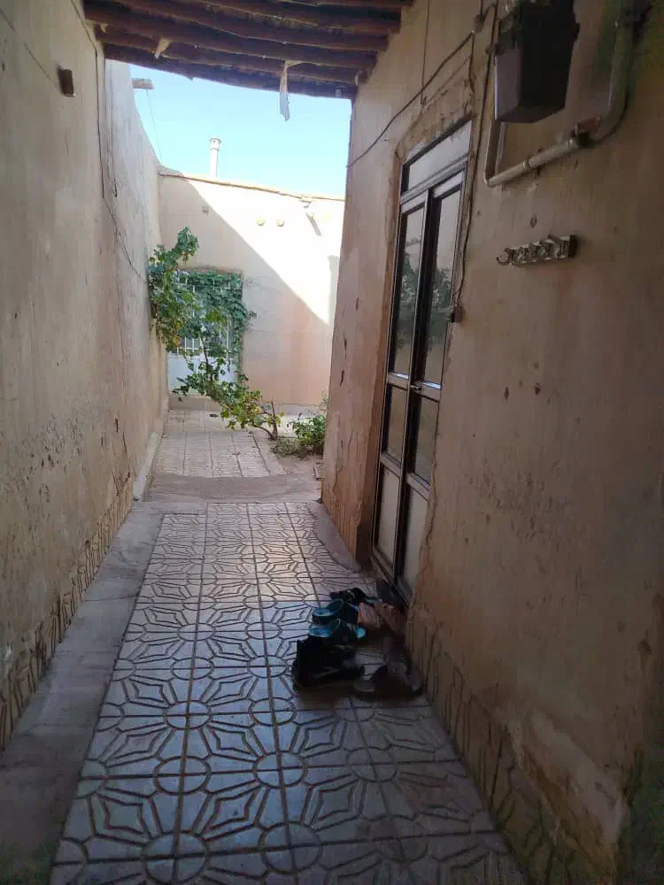 منزل فروشی قدیمی قابل سکونت صغاد|فروش زمین و ملک کلنگی|بهمن صغاد, |دیوار