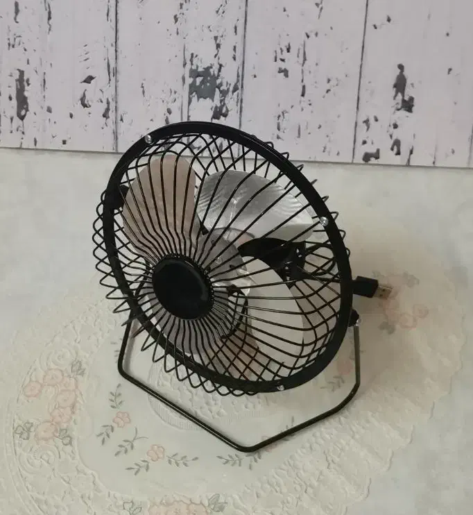 پنکه رومیزی USB دار|پنکه و تصفیهکنندهٔ هوا|مشهد, سرافرازان|دیوار