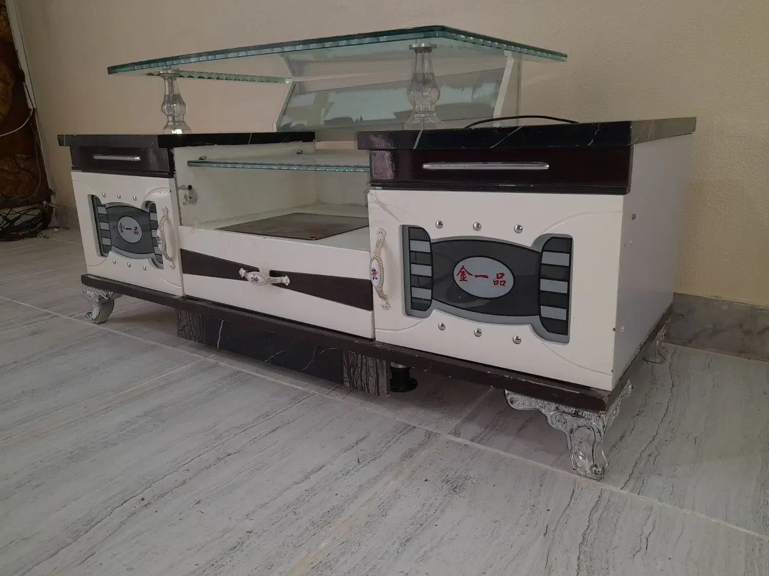 میز تلویزیون تمیز|میز تلویزیون|برخوار, |دیوار