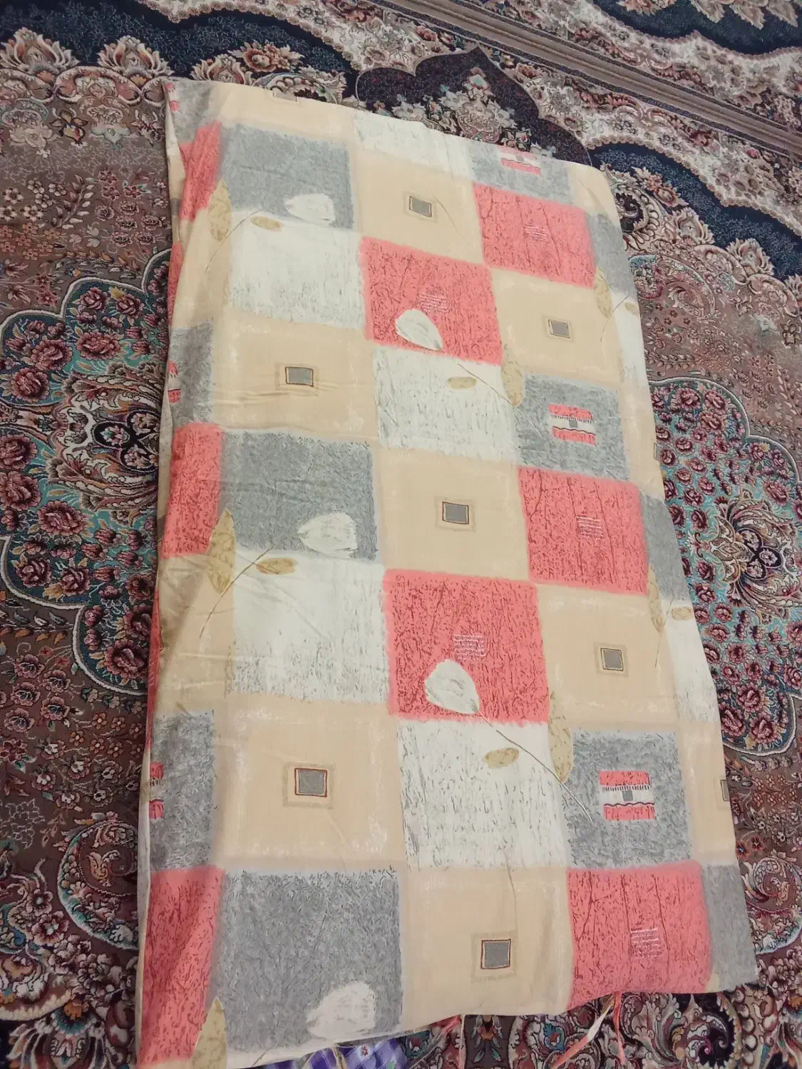 لحاف و تشک|رختخواب، بالش، پتو|ورامین, ورامین|دیوار