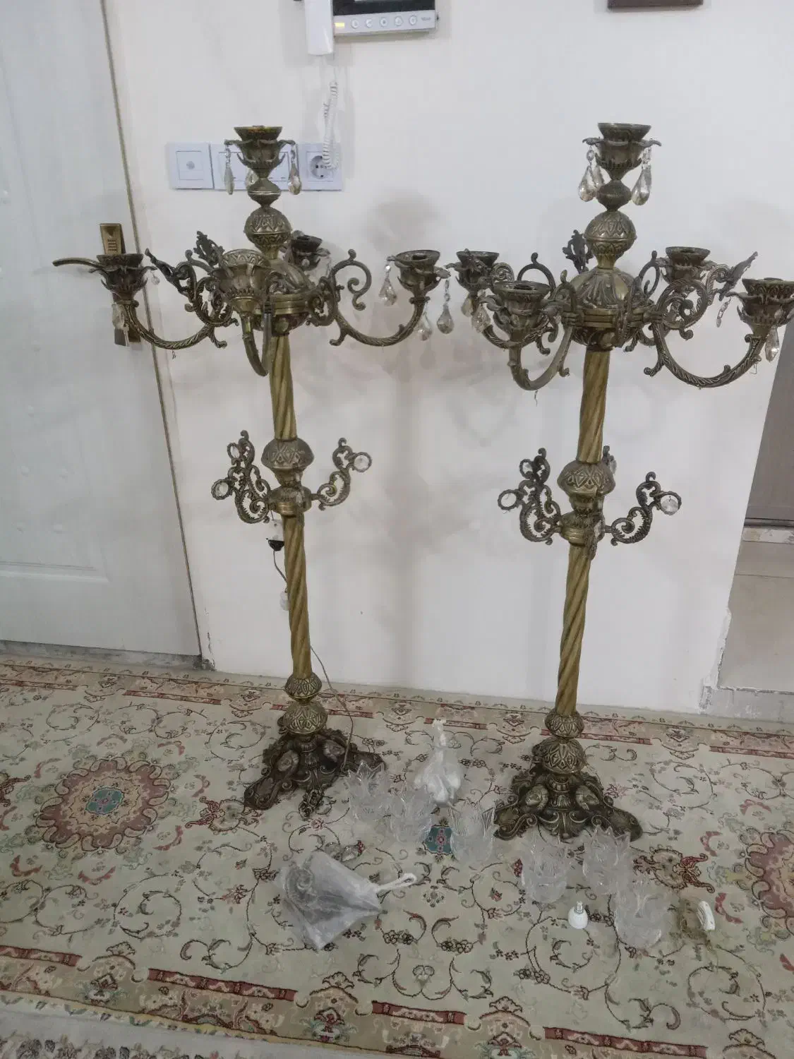 لوستر کنار سالنی شمعدانی|لوستر و چراغ آویز|مشهد, حجاب (شهرک غرب)|دیوار