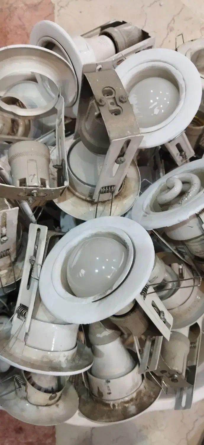 ۵۰ععد قاب لامپ هالوژن|لامپ و چراغ|تهران, آزادشهر|دیوار