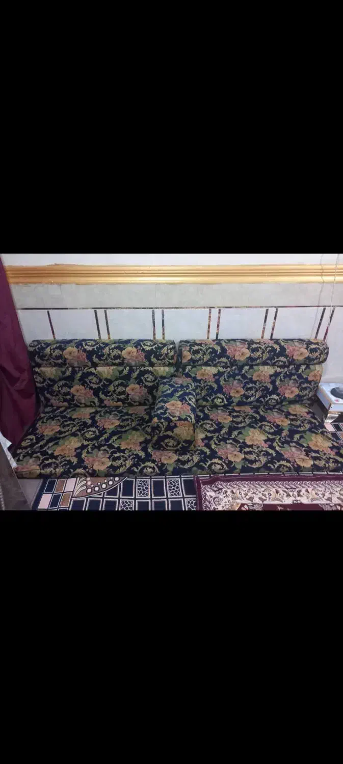 پشتی و تشک|پشتی|اهواز, کوی علوی|دیوار