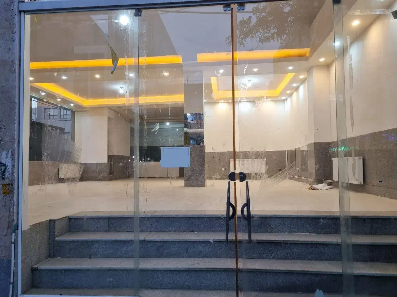 فروش مغازه ۱۵۰ متری خیابان دانشگاه|فروش مغازه و غرفه|سبزوار, فرهنگیان|دیوار