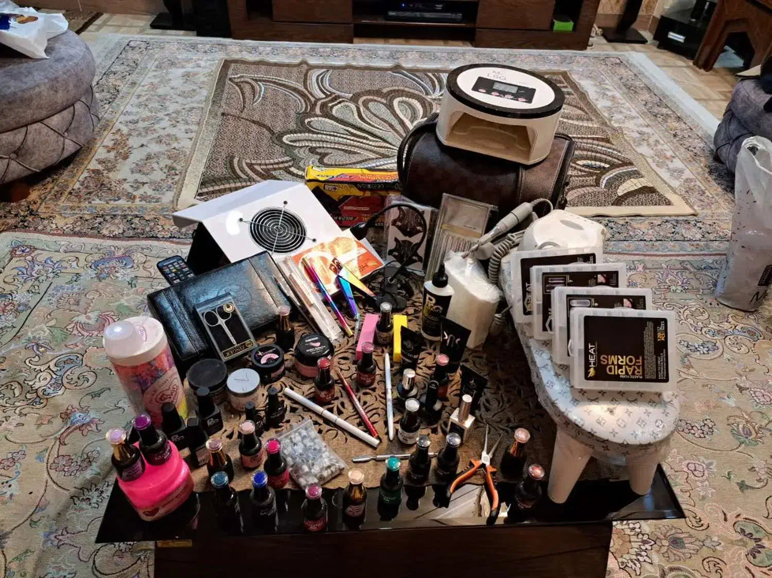 لوازم کاشت ناخن|آرایشگاه و سالنهای زیبایی|تهران, مشیریه|دیوار