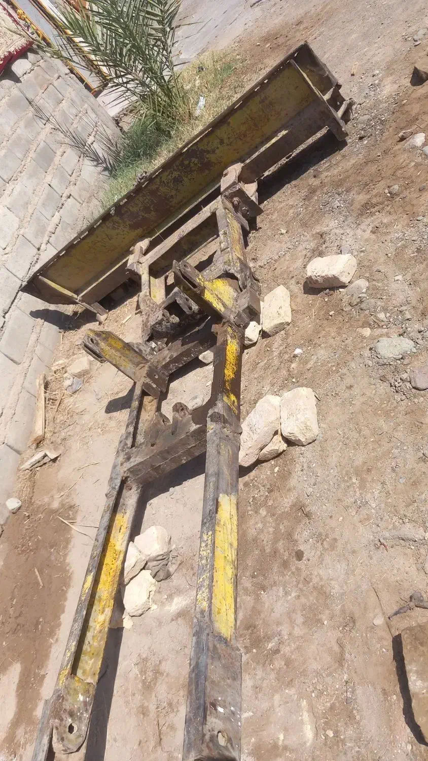 کدول جلوتک جک  تراکتور رومانی|ماشین‌آلات صنعتی|بم, |دیوار