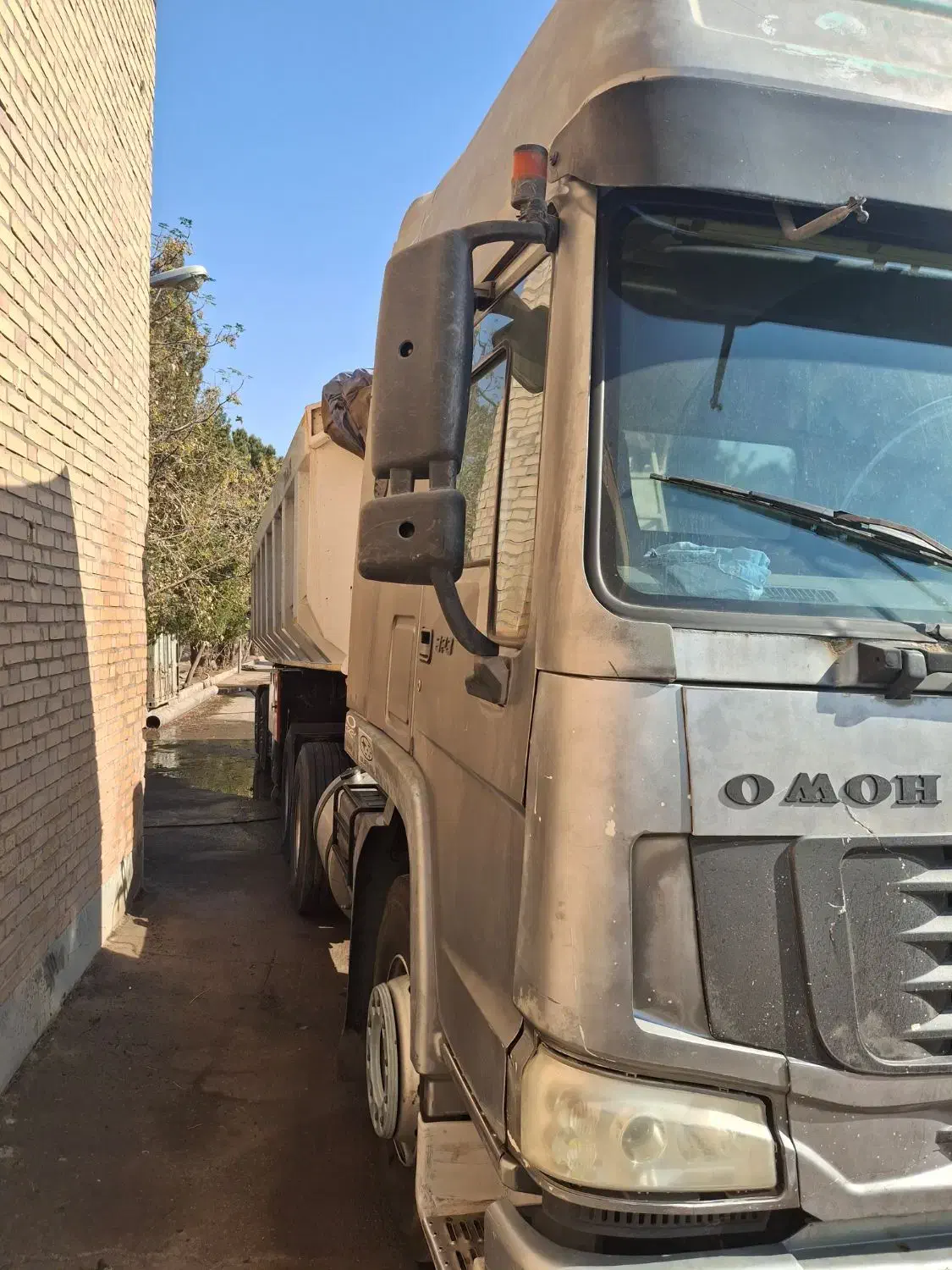 هوو ۲۰۰۸|خودرو سنگین|ری, شهادت|دیوار