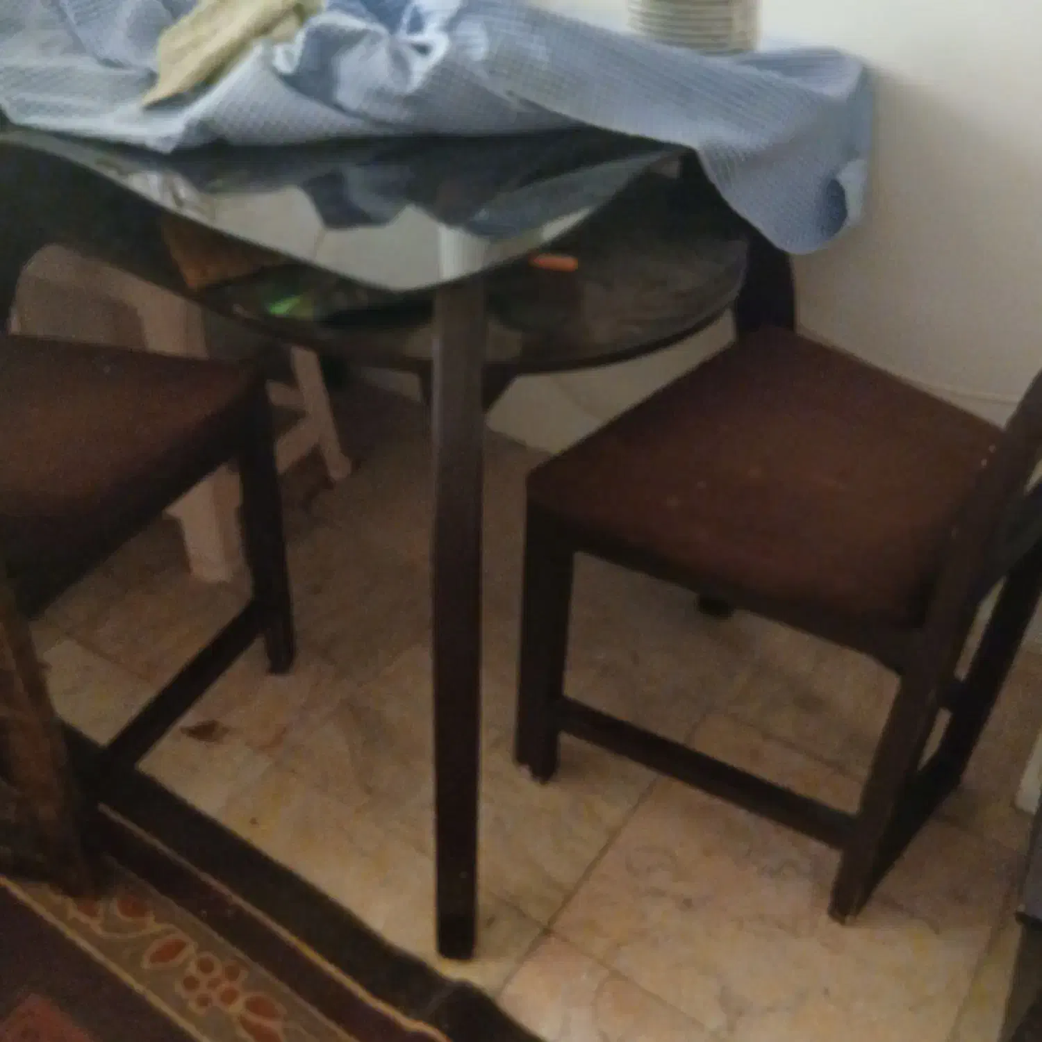 میز غذاخوری۴نفره|میز و صندلی غذاخوری|شهریار, رزکان|دیوار