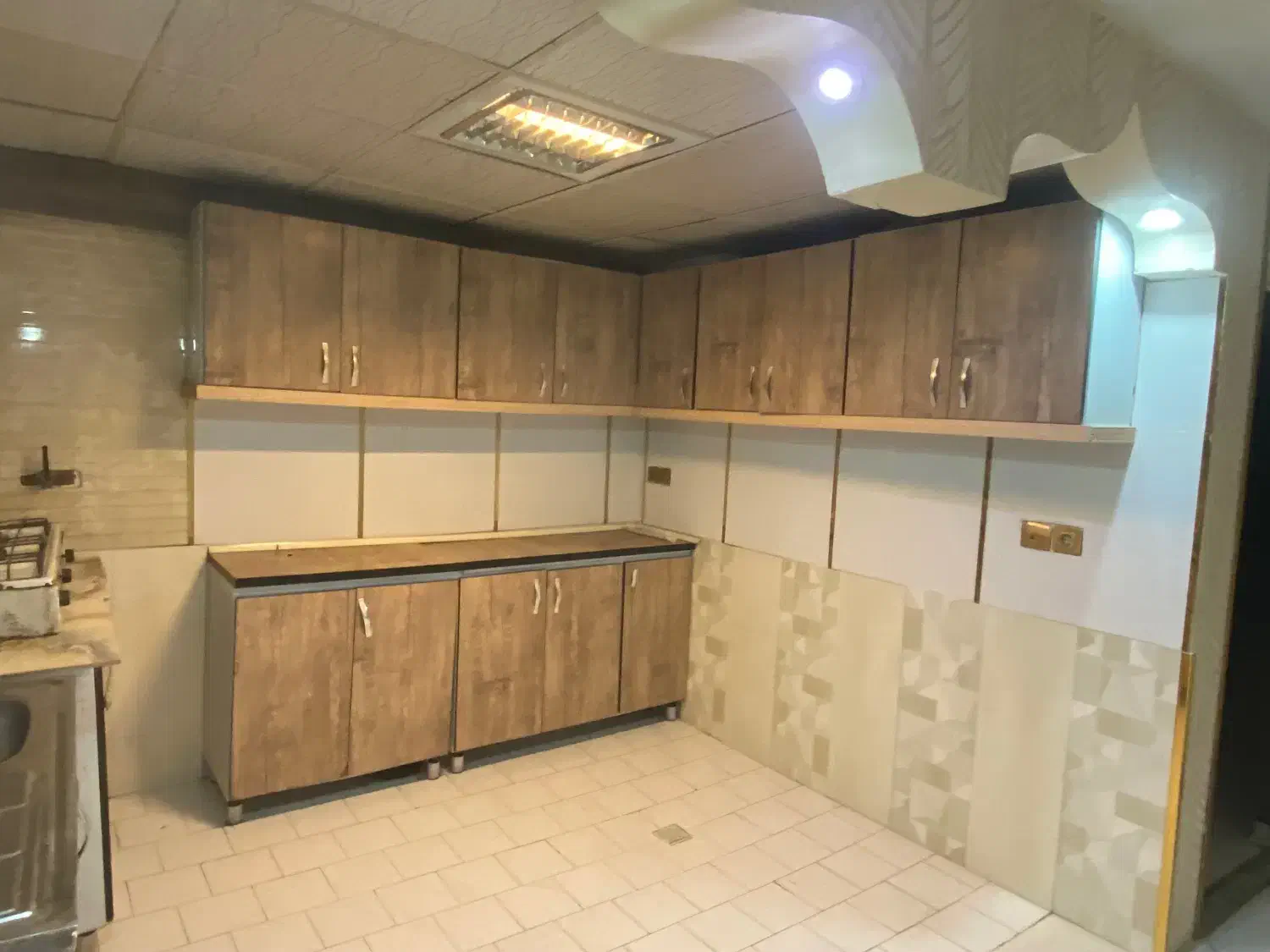 آپارتمان ۱۴۵ متر ۲ خواب زیرهمکف( اندیشه )