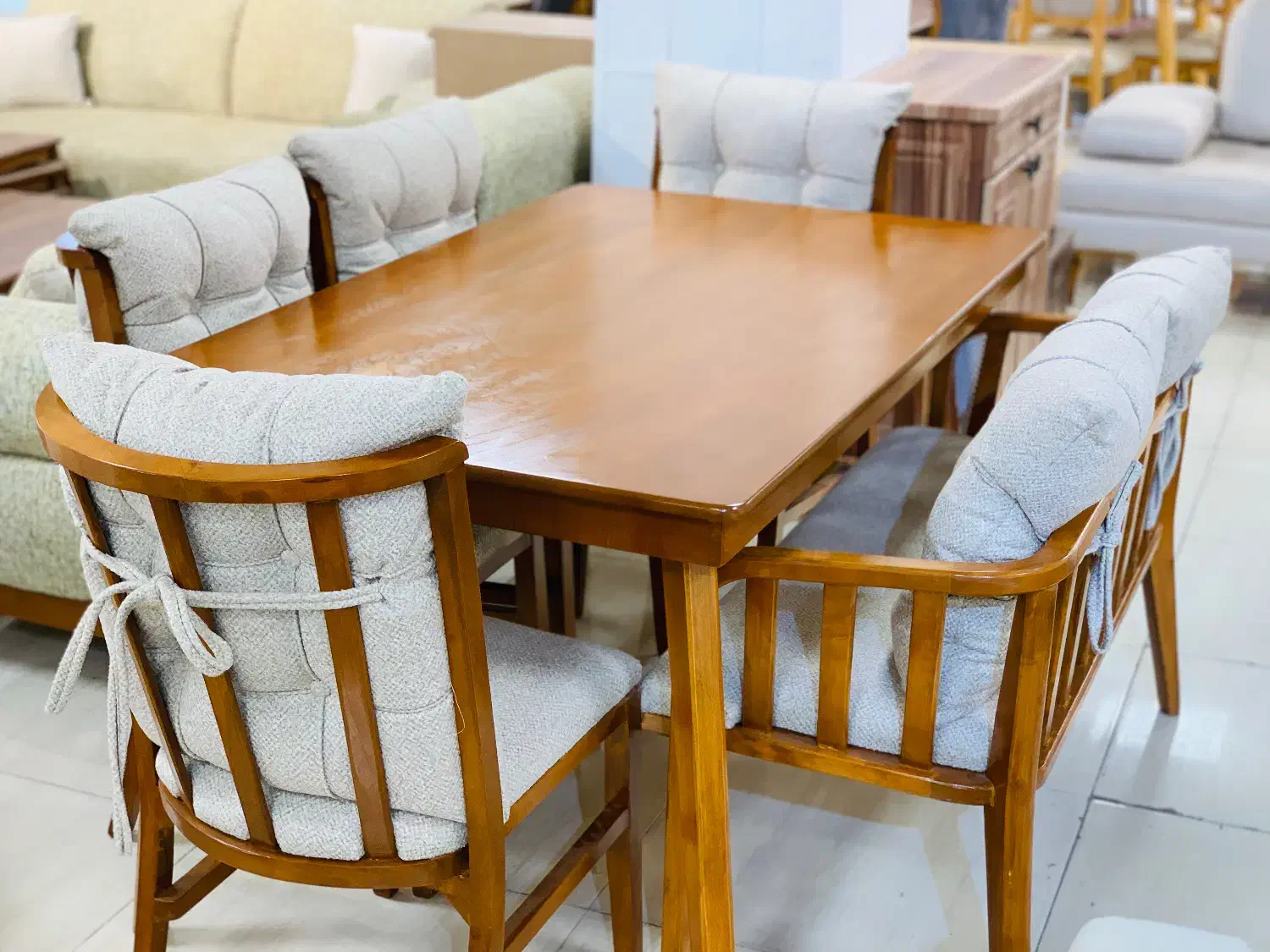 نهار خوری|میز و صندلی غذاخوری|بندرعباس, |دیوار