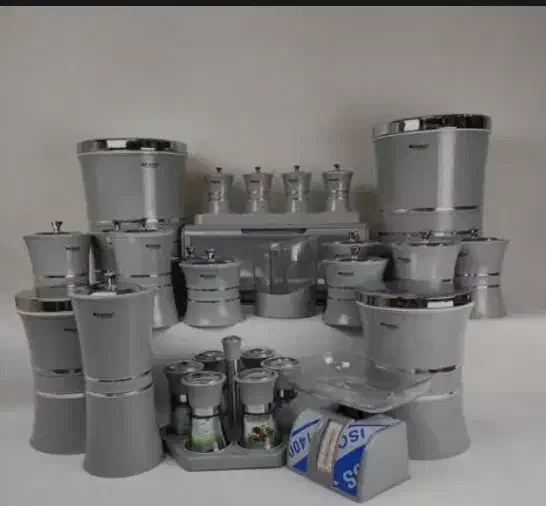 سرویس 29پارچه دست دوم در حد نو|ظروف نگهدارنده، پلاستیکی، یک‌بارمصرف|یاسوج, |دیوار