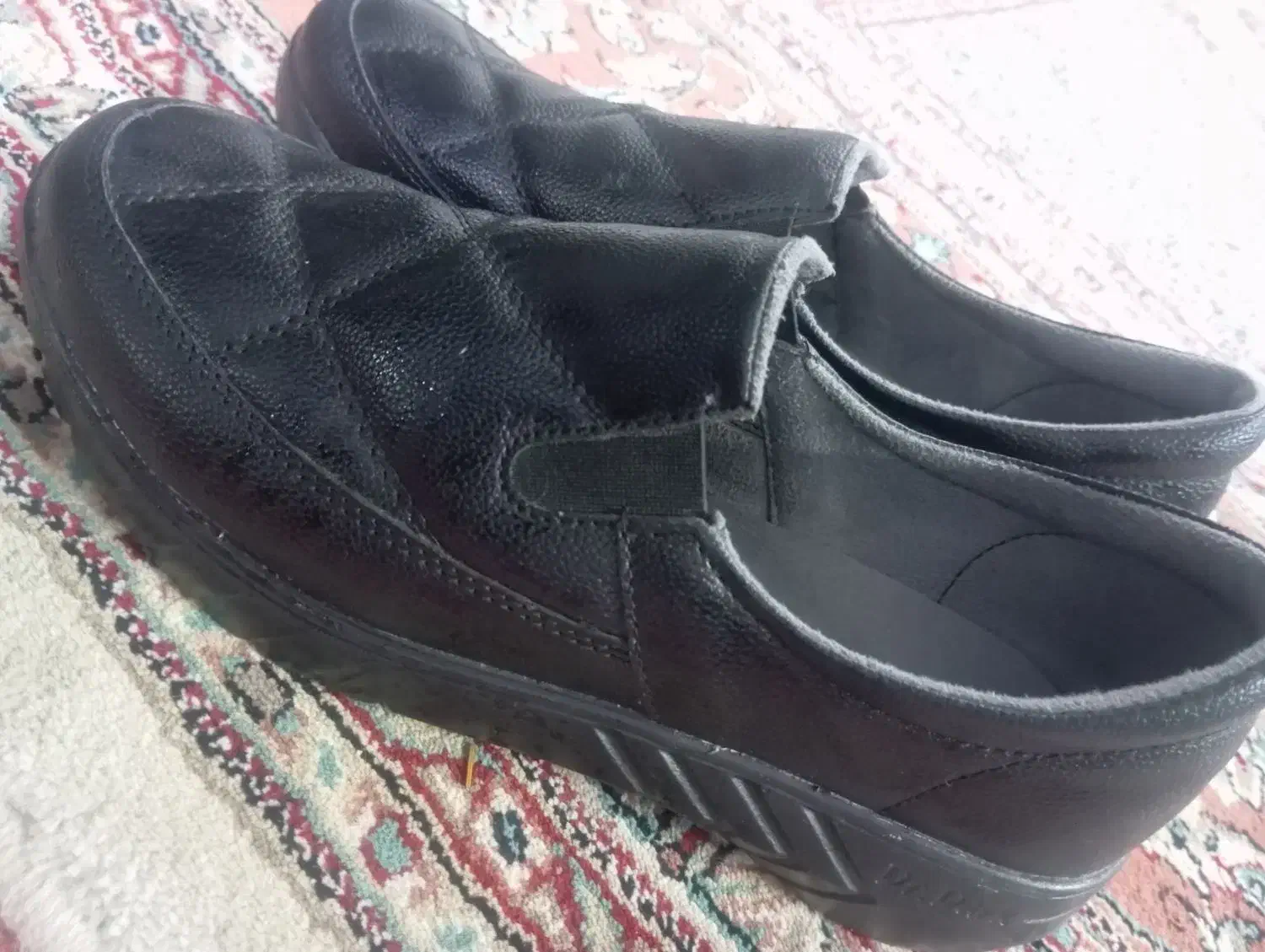 کفش|کیف، کفش، کمربند|بیرجند, |دیوار