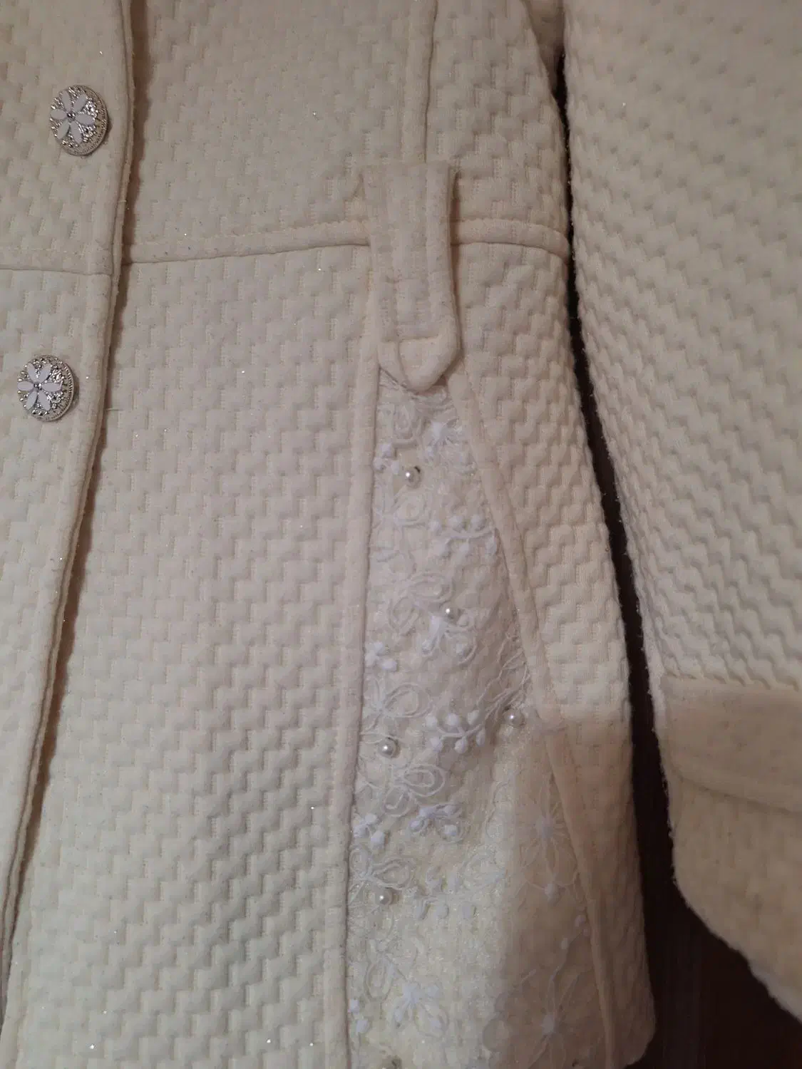 پالتو کودک|کفش و لباس بچه|صدرا-فارس, فاز ۱|دیوار