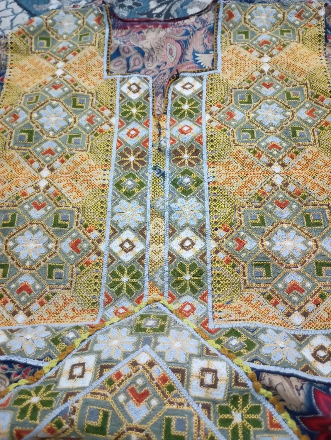 لباس|لباس|زهک, |دیوار