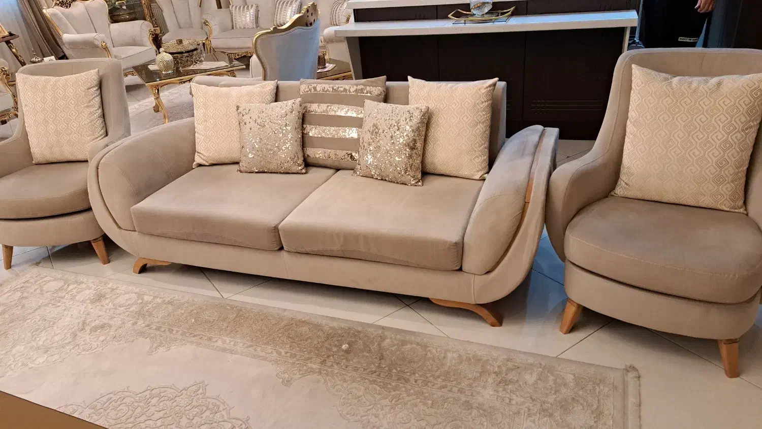 مبل راحتی|مبلمان خانگی و میز عسلی|کرج, فاز ۳ گوهردشت|دیوار