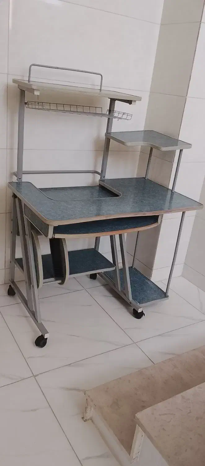 میز|میز تحریر و کامپیوتر|کامیاران, |دیوار