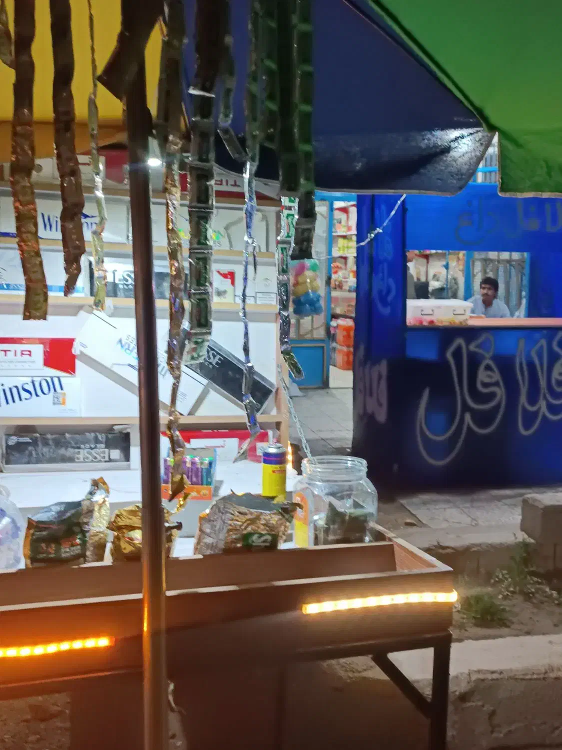 مغازه فروشی شهیدمالکی ۱۱ بهترین موقعیت|اجارهٔ مغازه و غرفه|ایرانشهر, |دیوار