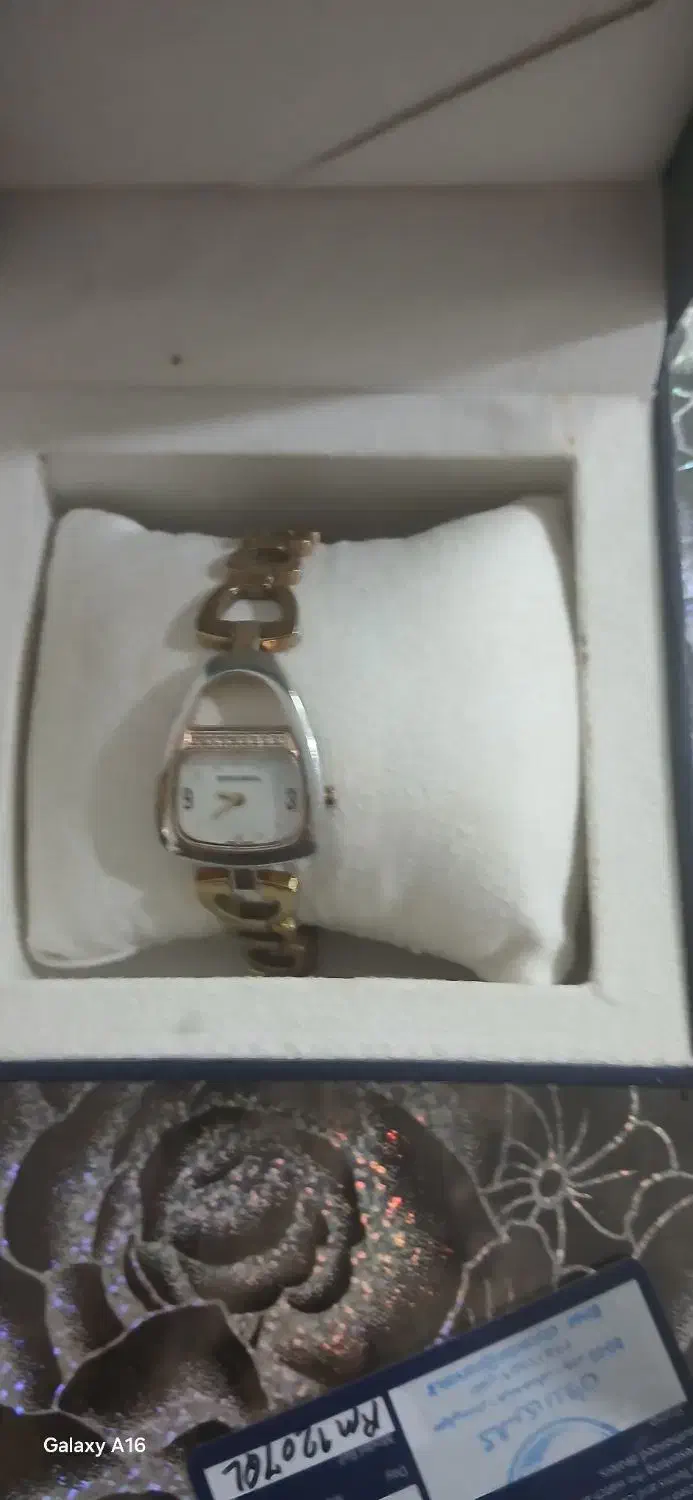 ساعت مچی|ساعت|اصفهان, مارچین|دیوار