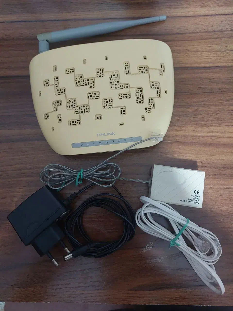 مودم روتر بیسیم TP-Link|مودم و تجهیزات شبکه|رشت, باهنر|دیوار