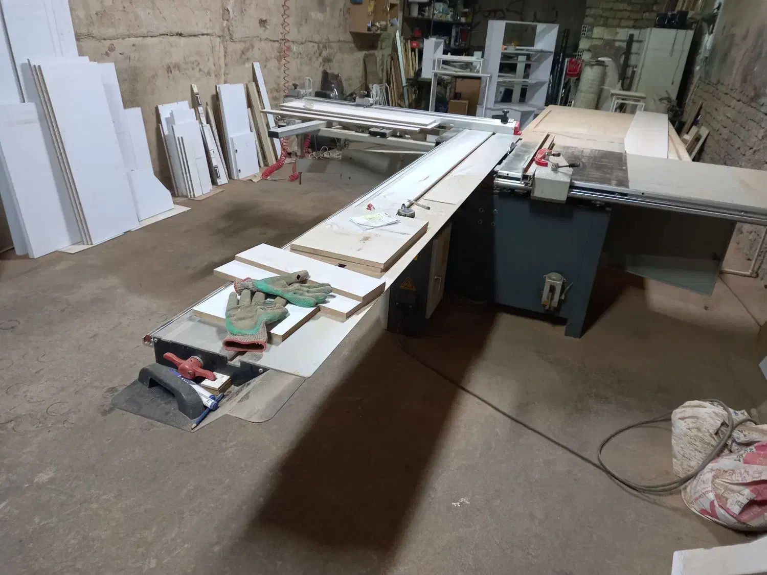 ساخت مصنوعات چوبی و ام دی اف|خدمات پیشه و مهارت|خمین, |دیوار