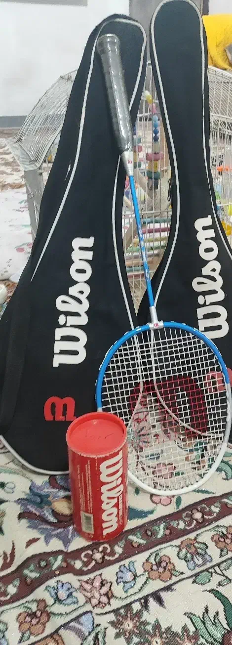 دوعدد راکت بدمینتون مدل ویلسون همراه با توپ|ورزشهای توپی|کرمانشاه, |دیوار