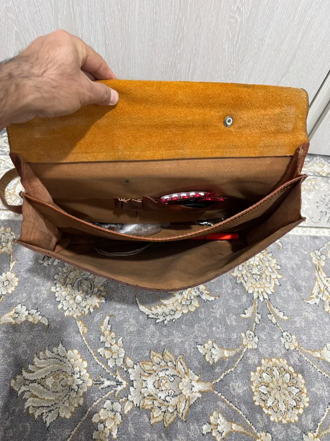 کیف تمام چرم|کیف، کفش، کمربند|ری, علایین|دیوار