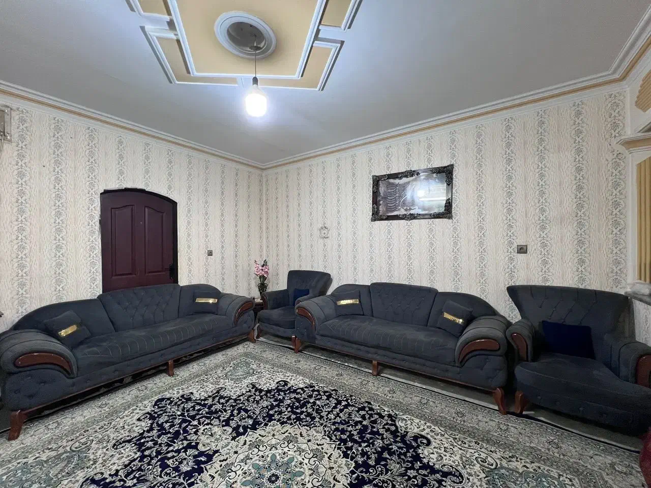 مبل سالم بدون هیچ ایرادی|مبلمان خانگی و میز عسلی|مشهد, اروند|دیوار