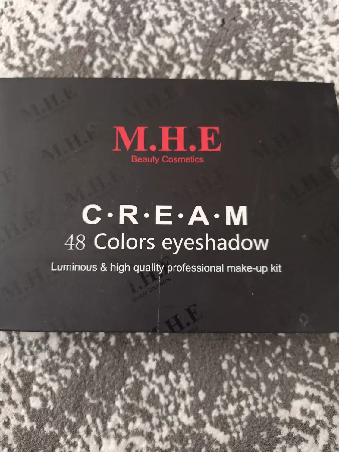 سایه چشم|آرایشگاه و سالن‌های زیبایی|سیرجان, |دیوار