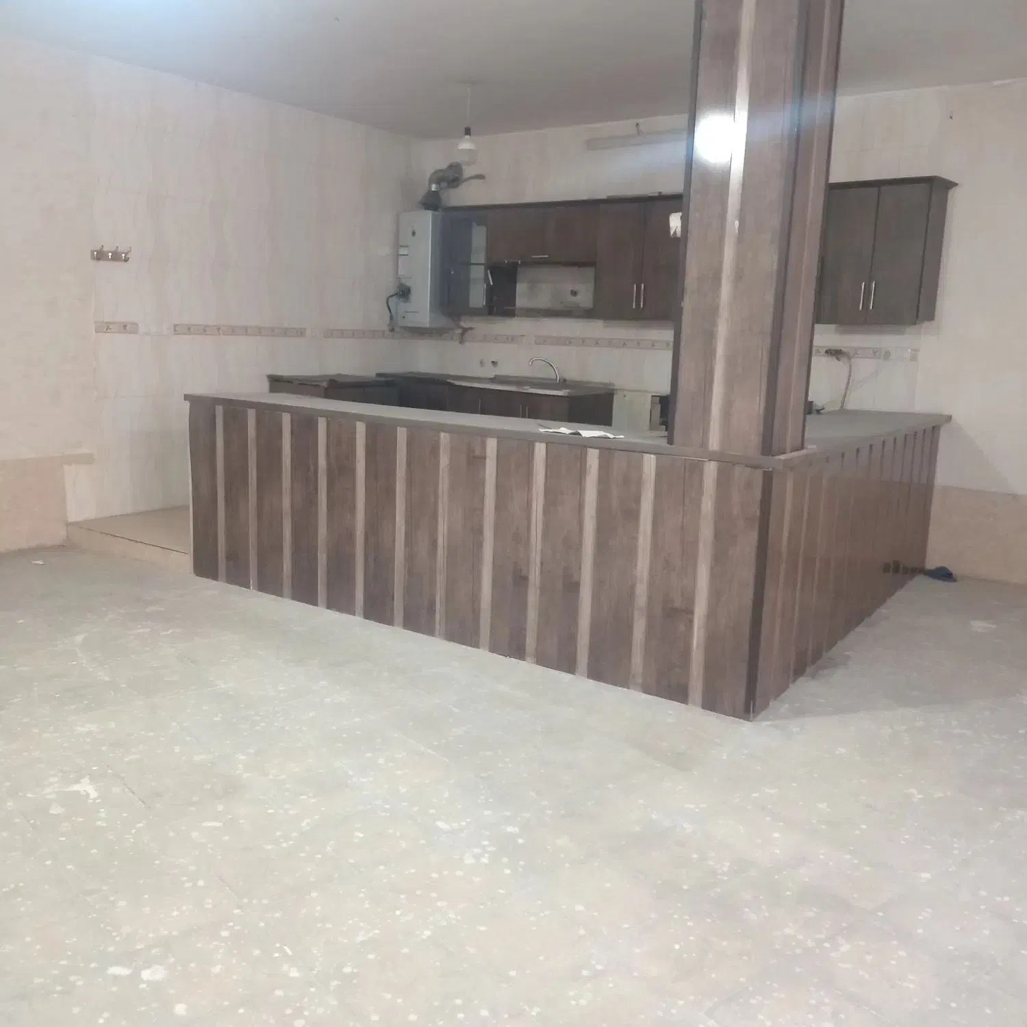 منزل رهن|اجارهٔ خانه و ویلا|شیراز, کوشک میدان|دیوار