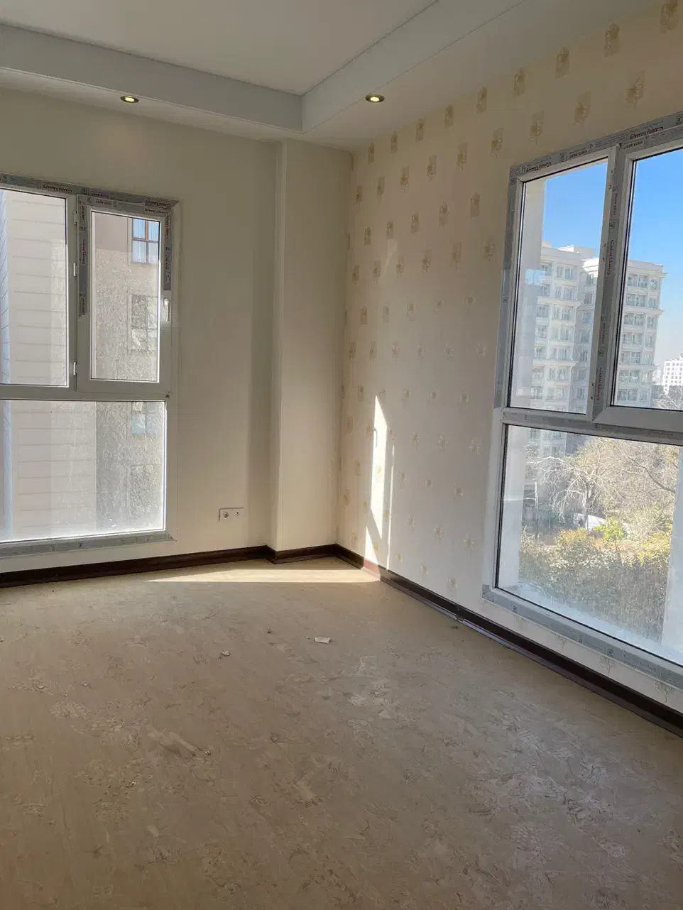 ۱۷۲متر*ازگل*کلید نخورده