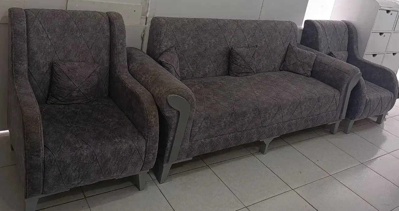 نیم ست مبل ۵ نفر|مبلمان خانگی و میز عسلی|تربت‌حیدریه, مظفریه|دیوار