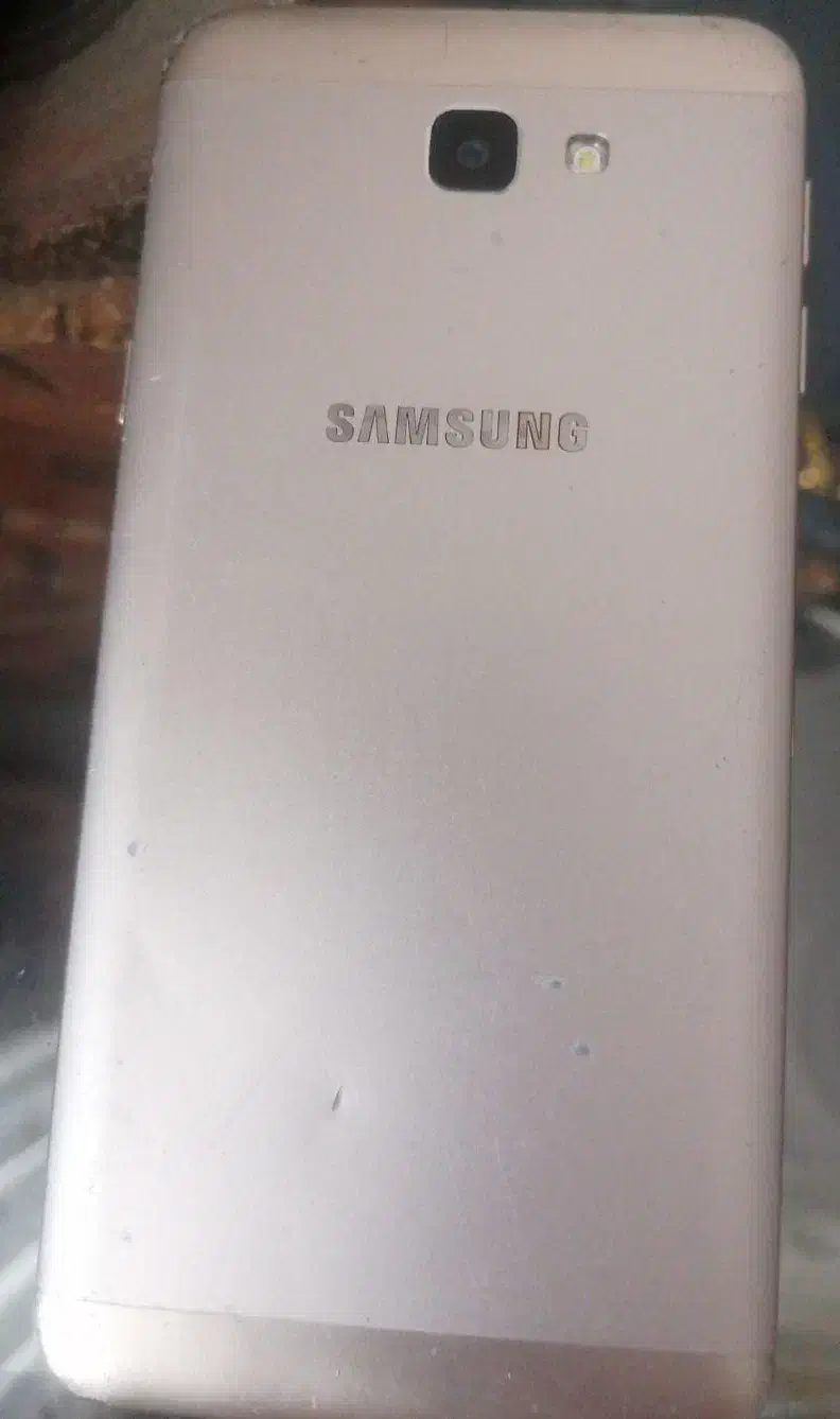 سامسونگ Galaxy J5 با حافظهٔ ۱۶ گیگابایت|موبایل|اهواز, شهرک الهیه|دیوار