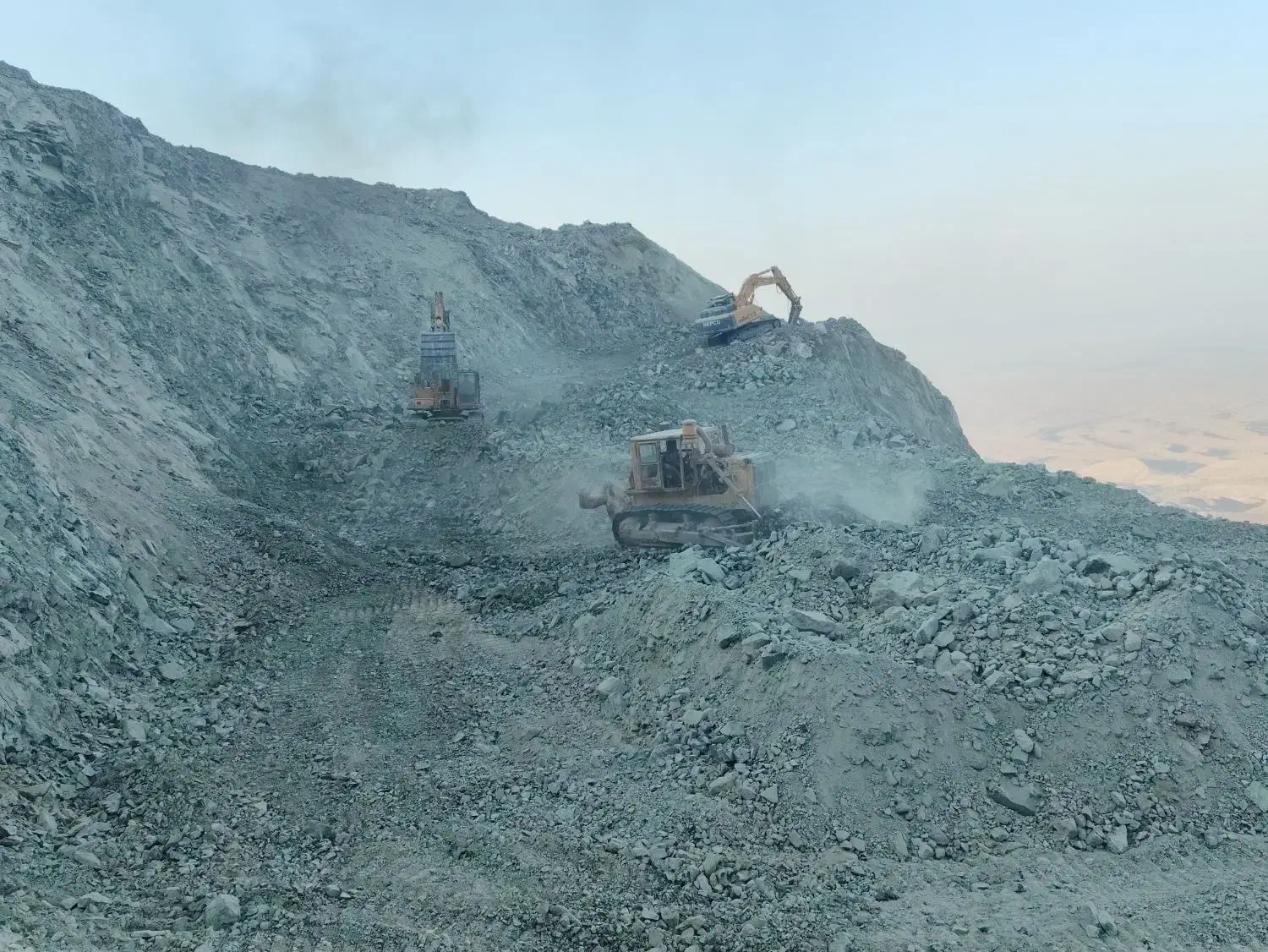 سرویسکار ماشین آلات معدنی|استخدام صنعتی، فنی، مهندسی|جغتای, |دیوار