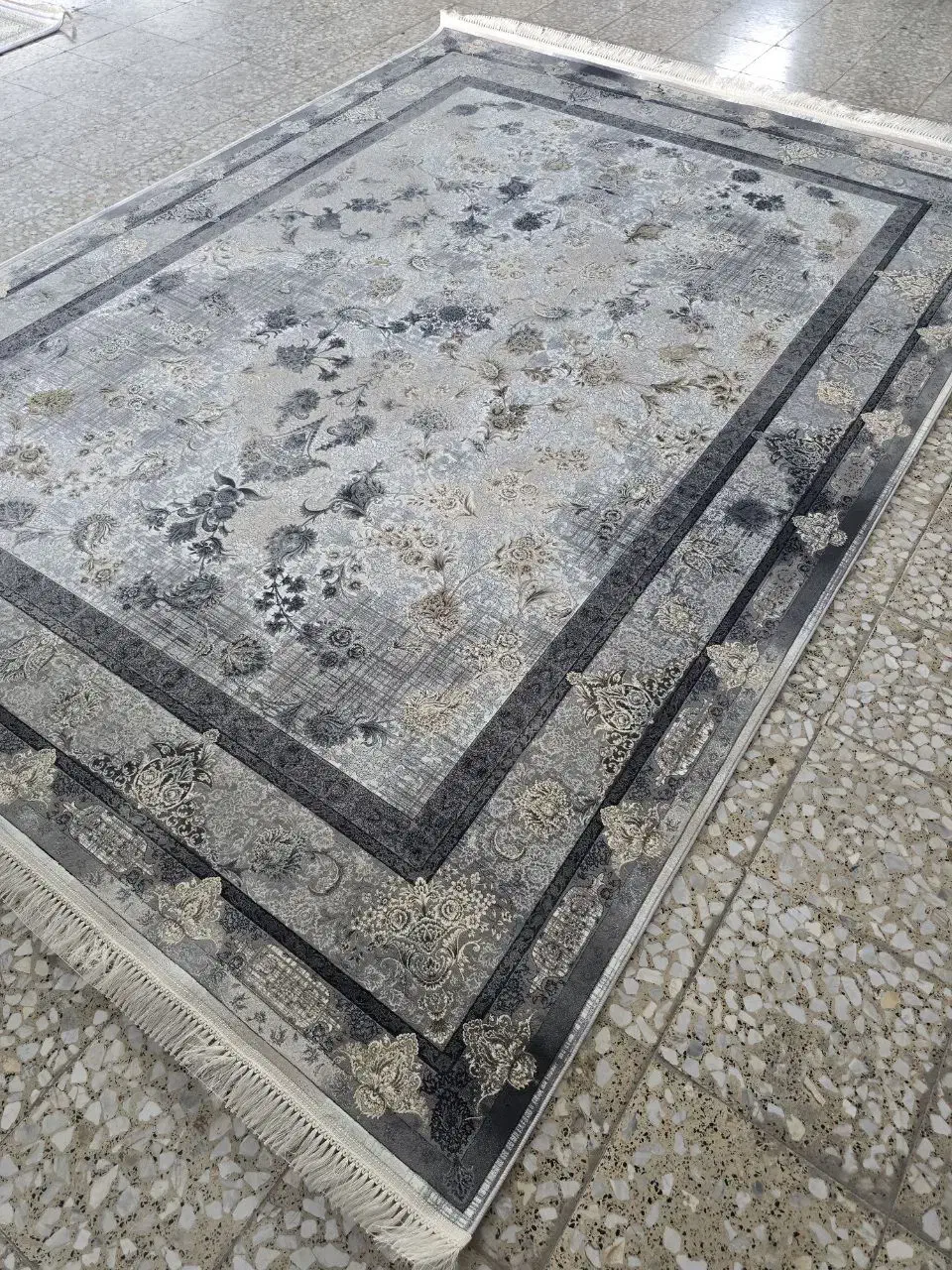 زیبایی خانه هایتان با فرش نگین ۱۲۰۰ شانه|فرش|قم, نیروگاه|دیوار