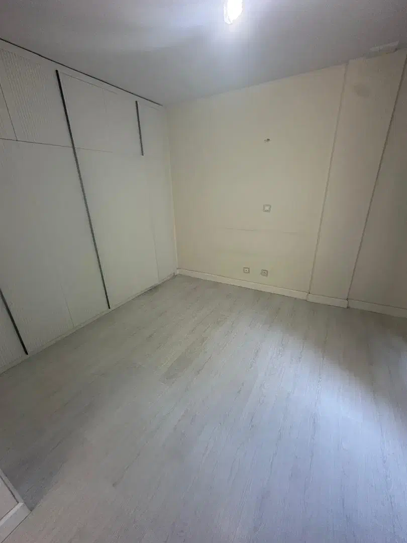 ۱۳۰متر دوخوابه فول بازسازی شده ظفر پیوندی