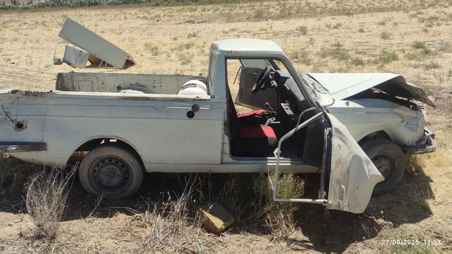 وانت مدل ۸۴ تصادفی.فروش فوری|خودرو سواری و وانت|قوچان, |دیوار