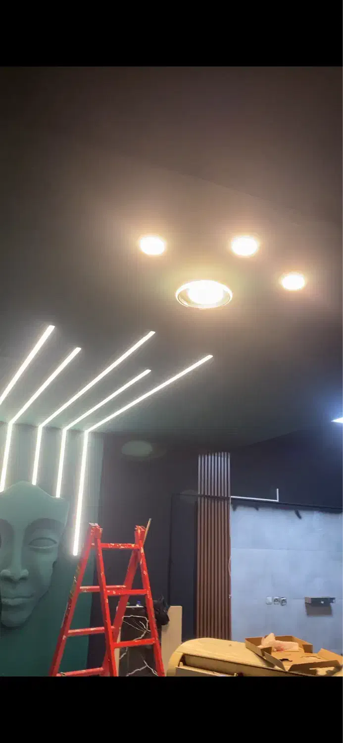 برق کار ساختمانی|خدمات پیشه و مهارت|کیش, |دیوار